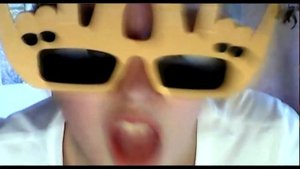 СЛЫШЬ,ТЫ ЧЁ ТАКАЯ ДЕРЗКАЯ,А? ( эт шутка,народ XD )