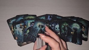 Любовный треугольник 💔 Потоковое чтение. Расклад таро 💫