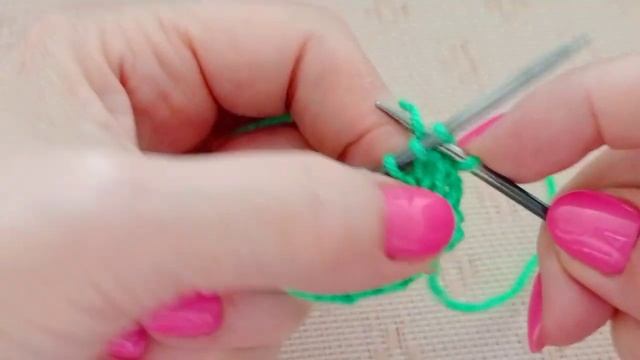 Очень симпатичный и несложный ажурный узор спицами.