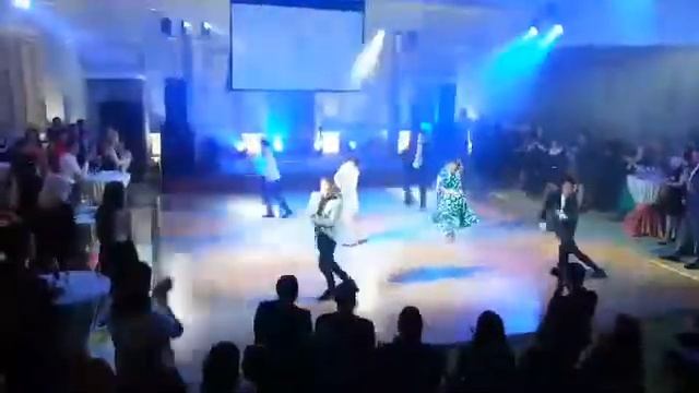 Классно танец и сальто смотреть онлайн