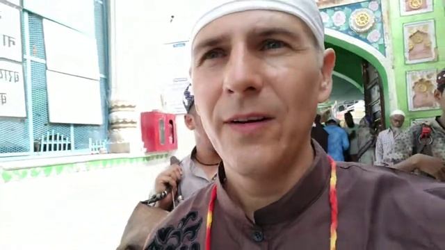 ВИДЕО - 131. ЯТРАХ ДХАРМА ТАТРА ДЖАЙЯ. АДЖМЕР. смотреть онлайн