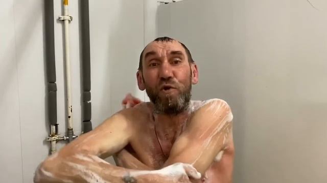 БОМЖ БРОСАЕТ ВЫЗОВ ВСЕМ АВТООБЗОРШИКАМ