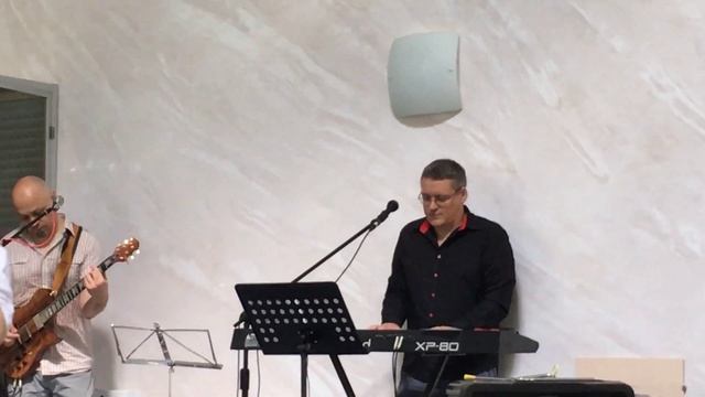 Церква Божа, вставай!
