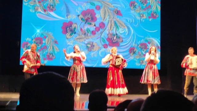 Песня до мурашек  "Есть любовь или нет" Елена Гуляева и Народный ансамбль "Калина" смотреть онлайн