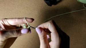 Как связать маленький листик для рождественского колокольчика