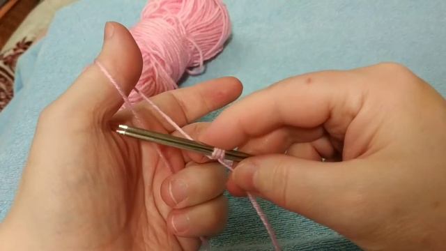 ВЯЗАНИЕ ДЛЯ НАЧИНАЮЩИХ.НАБОР ПЕТЕЛЬ НА СПИЦЫ.Урок второй. смотреть онлайн