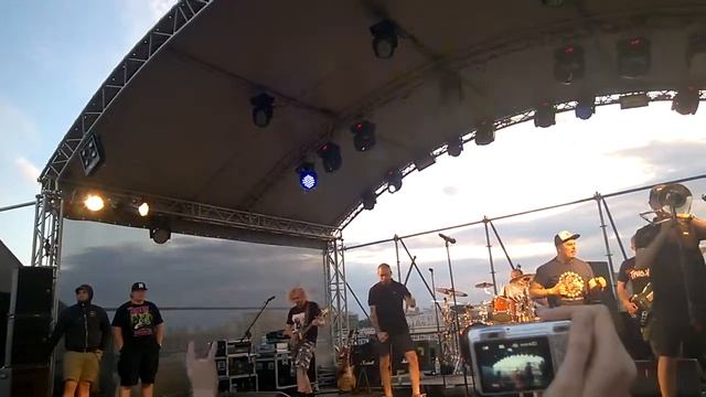 ляпис трубецкой - железный КРЫША ARTPLAY 4/07/14 смотреть онлайн