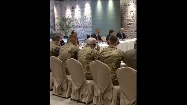 Украинцы все замаскированные