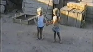 Напарники в углу, за плохое поведение