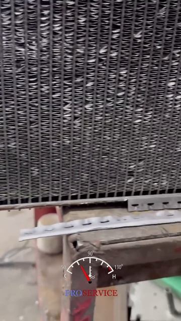 Радиатор Scania рассыпался — мы собрали обратно. Днепр, а смотреть онлайн