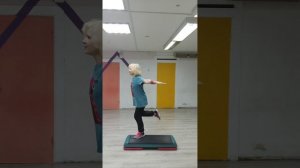 Базовые шаги степ аэробики, простые связки #проектДолголетие шпаргалка 
Часть 1
