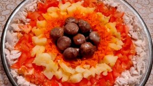 Салат Праздничный. Курица с грибами.