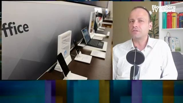 Google отчита тревожен темп на растеж на рекламния си бизнес смотреть онлайн