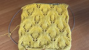 Весенний узорчик в ваши копилочки! Повяжем вместе