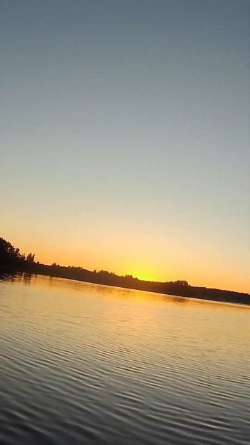 Из за леса солнышко выходит.#селигер #рыбалка #троллин? смотреть онлайн