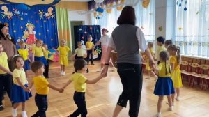 Подвижная игра в детском саду