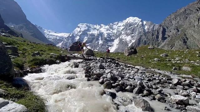 Безенги, к леднику Мижирги.