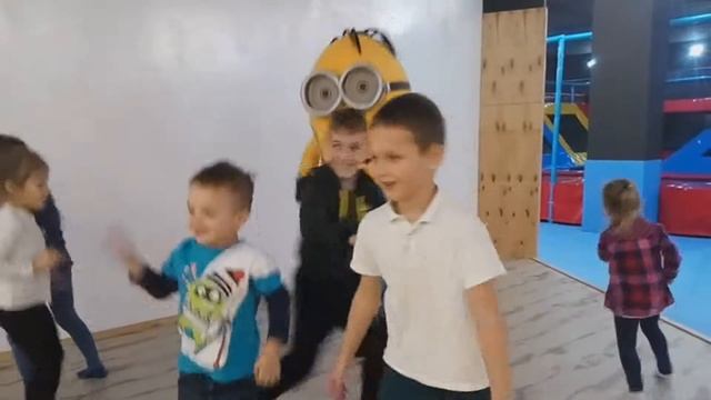 Программа "Миньоны" смотреть онлайн