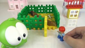 Ам Ням ест все подряд и встречает Ам Нямчика. Мультики для детей