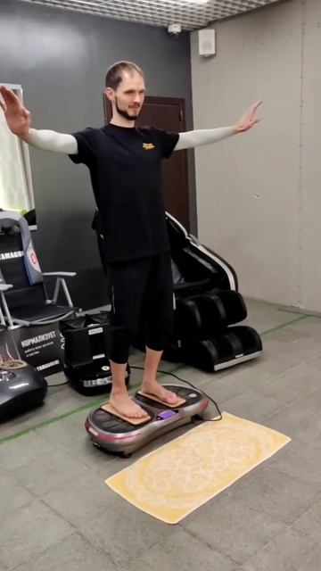 Массаж гвоздями на  Yamaguchi ямагучи гвоздестояние баланс садху sadhu sadhuboard
