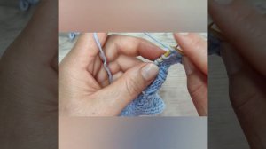 красивый , ажурный узор спицами .