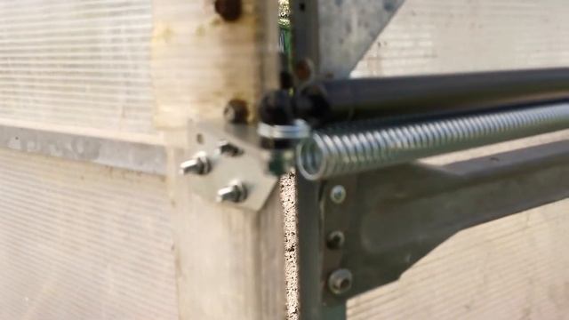Автоматический проветриватель для теплицы "Климат-100" с OZON.