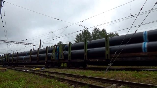 Отправление электровоза ВЛ10-859 с трубопрокатным грузовым поездом + тепловоз толкач ЧМЭ3-1948 смотреть онлайн