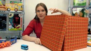 Тайо (маленький автобус) покупает парковку. Видео про игрушки