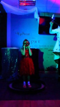Шоу мыльных пузырей на детском празднике с Круэллой🎃 как всегда завораживающее зрелище😃