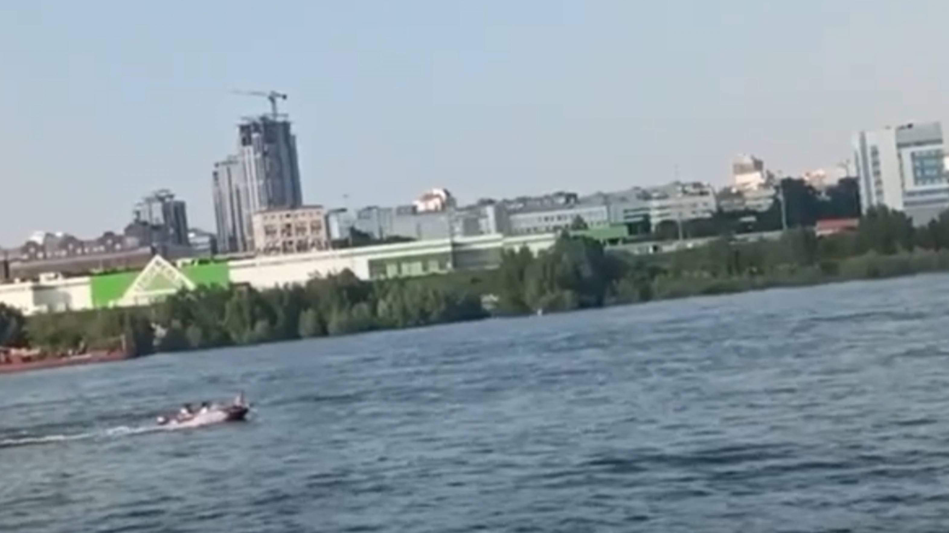 НОВОСИБИРСК . НАБЕРЕЖНАЯ ОБИ . МИКРОРАЙОН ЯСНЫЙ БЕРЕГ.