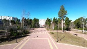 Парк у Богатыря ранним утром