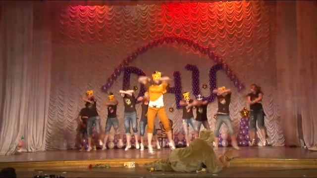 Среднячки (Новогодний Отчётный концерт) 20.12.11. смотреть онлайн