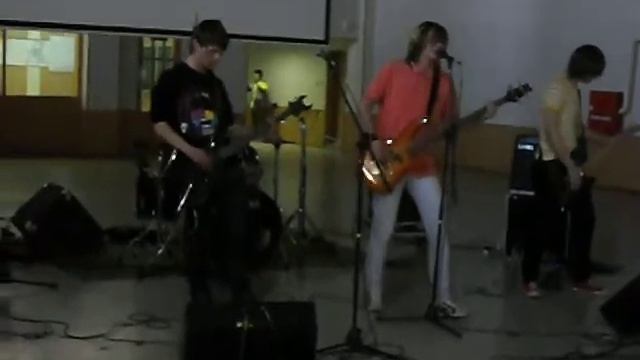 TWO CITIES - НЕ ВЕРЬ В СУДЬБУ смотреть онлайн