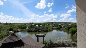 Продается дом на берегу пруда