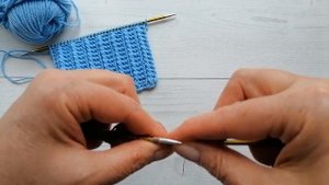 Простой и оригинальный узор для вязания шапок, свитеров, кардиганов