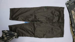 36563 Штаны мужские карго (много военки) (pantaloni cargo), секонд (extra), Италия, 10 пак, ~24.9 кг