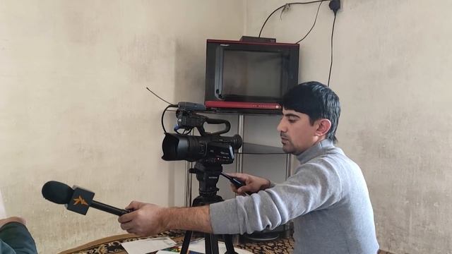 Як замин -- се қарор. Айби раис ё даъвогарон?