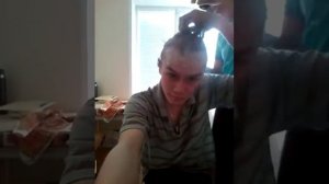 Побрился налысо из-за спора