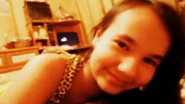 Что-то странное...=) смотреть онлайн