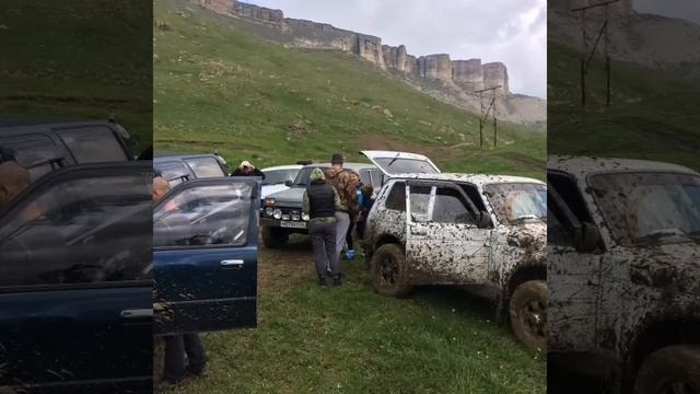 БЕРМАМЫТ, ХУДЕСКИЕ ЛАБЕРИНТЫ И ПЛЮС НЕ БОЛЬШОЕ МУЗЫКАЛЬНОЕ СОПРОВОЖДЕНИЕ!!!))) смотреть онлайн