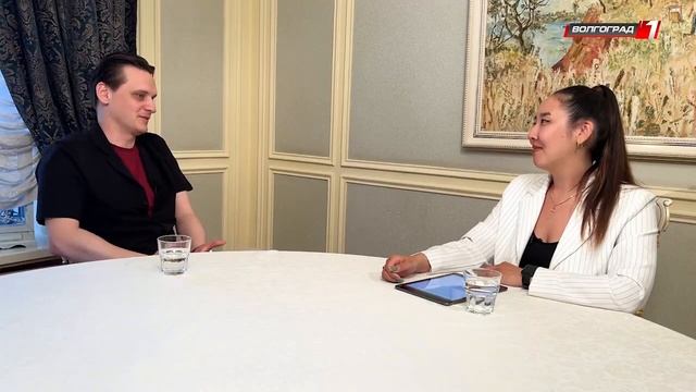 Интервью с актером кино и телевидения Александром Обмановым смотреть онлайн