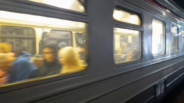 ЭД4М 0296 отправляется со станции Лосиноостровская