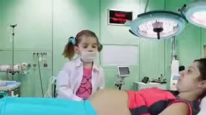 Женщина рожает много !! Прикол