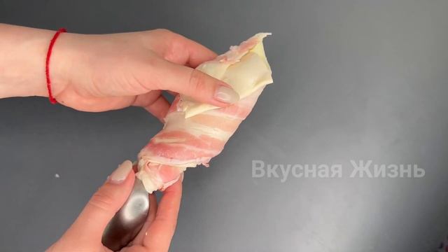 Если у вас есть ЛОЖКИ и СЛОЁНОЕ ТЕСТО, то приготовьте такой перекус! Результат потрясающий! смотреть онлайн