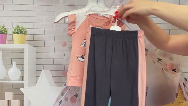 Обзор на комплект от SANI на девочку 2-5 лет / персиковая футболка с синими штанишками смотреть онлайн