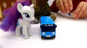 Робокар Поли и Щенячий патруль Крепыш заболели. Видео для детей - Детский садик для игрушек