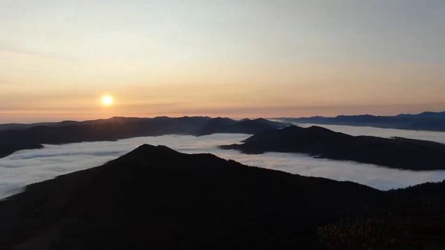 Осіння мандрівка Карпатами. Яремче, Ворохта, озеро Синевир, гора Хомяк. смотреть онлайн