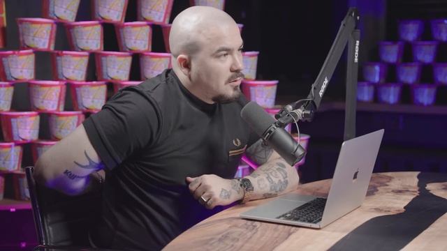 ГЕНСУХА - 5.000.000 В МЕСЯЦ НА ТВИЧ? МЕЧТАЕТ ВЫЙТИ ЗАМУЖ? ВОПРОСЫ ОТ БУСТЕРА смотреть онлайн