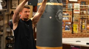 Разминка с гантелями перед тренировкой - как надо и как не надо делать разминку - Урок по боксу