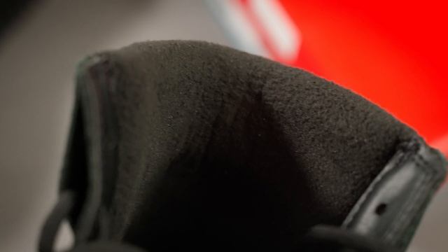 Тёплые кроссовки Puma Desierto V2 Wtr Rubber смотреть онлайн